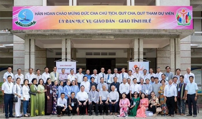 Buổi thường huấn của Ủy ban Giáo dân Giáo tỉnh Huế từ ngày 9-10/5/2024