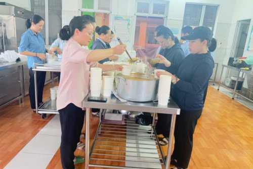 z7166063163514_06dbe2bf61337e9073ddd8b499cf2dd9-1