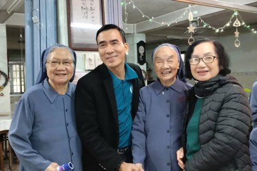 z7395173599502_2c3adbada2e7cbf2d85557688201fc66